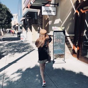 Meet your Posher, Xinyue